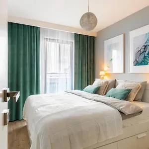 Jana Kazimierza 47 - 2 Sypialnie, 70m2, Balkon, Parking, Wi-fi Apartament